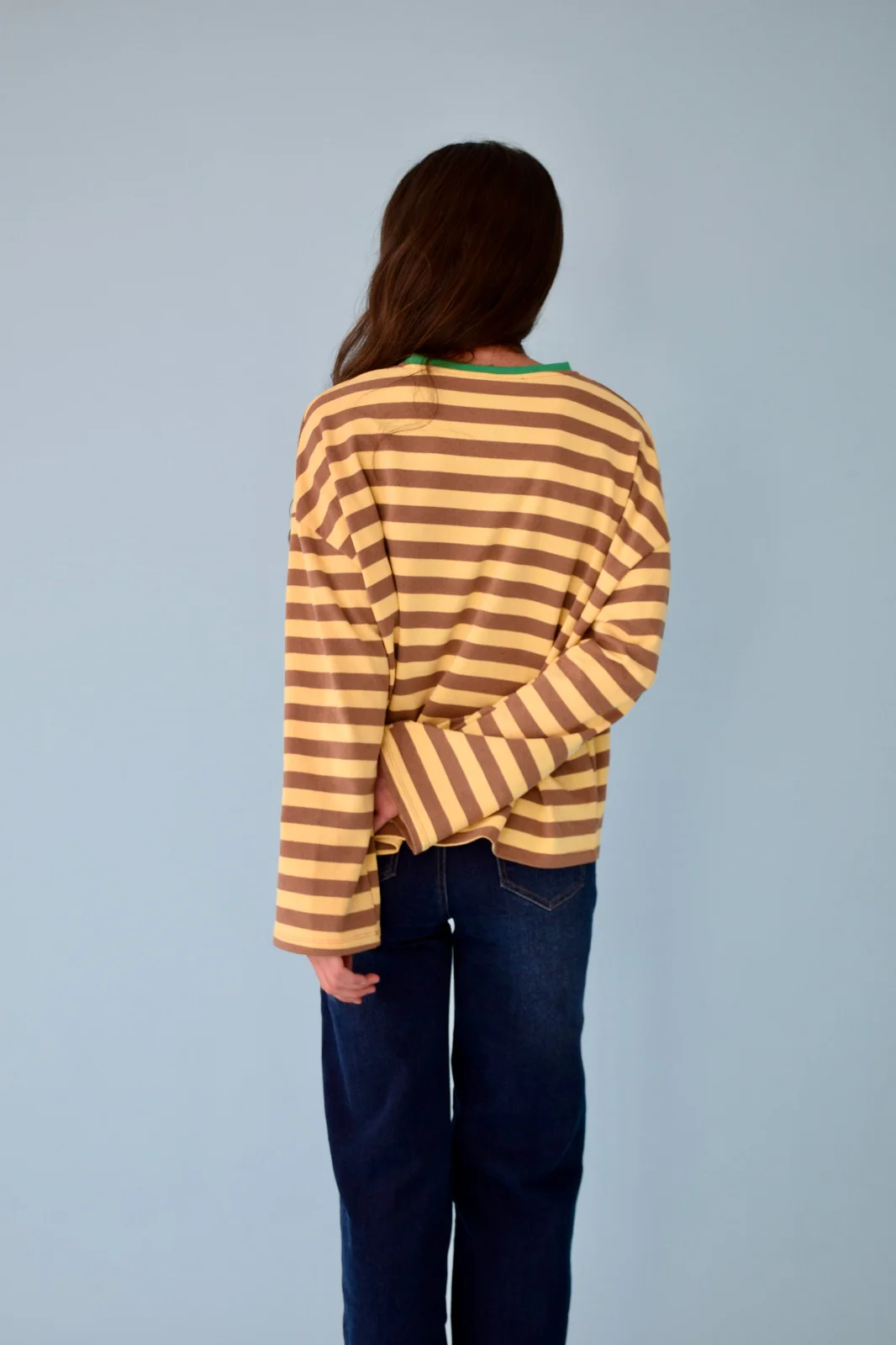 Camiseta Núria Amarillo y Marrón - Image 4